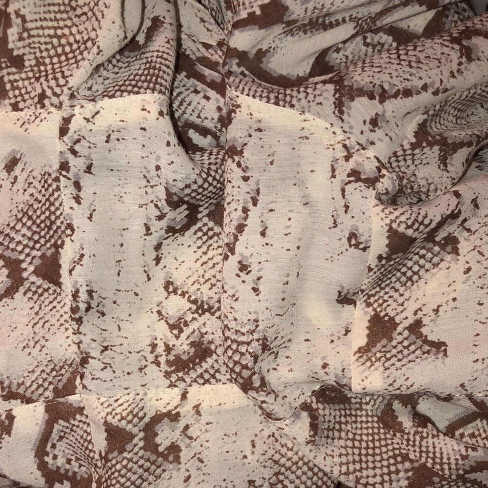 L Python Print Pullover Style V-Neck Long Sleeve … - image 10